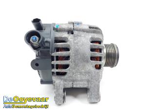 Dynamo från en Opel Mokka 1.2 Turbo 12V 2022