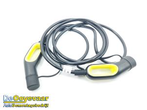 Used Hybrid charging cable Lynk &amp; Co 01 1.5 PHEV Price € 174,99 Margin scheme offered by Autodemontagebedrijf De Ooyevaar