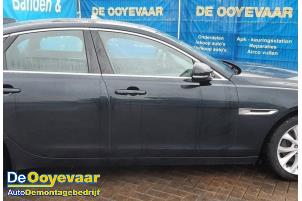 Gebrauchte Tür 4-türig rechts vorne Jaguar XF (X260) 2.0d 180 16V Preis € 549,99 Margenregelung angeboten von Autodemontagebedrijf De Ooyevaar
