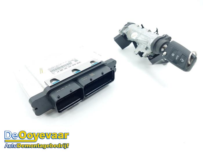 Used Ignition lock + computer Volkswagen Polo VI (AW1) 1.0 TSI 12V Price € 149,99 Margin scheme offered by Autodemontagebedrijf De Ooyevaar