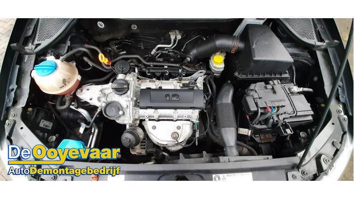 Motor van een Volkswagen Polo V (6R) 1.2 12V BlueMotion Technology 2012