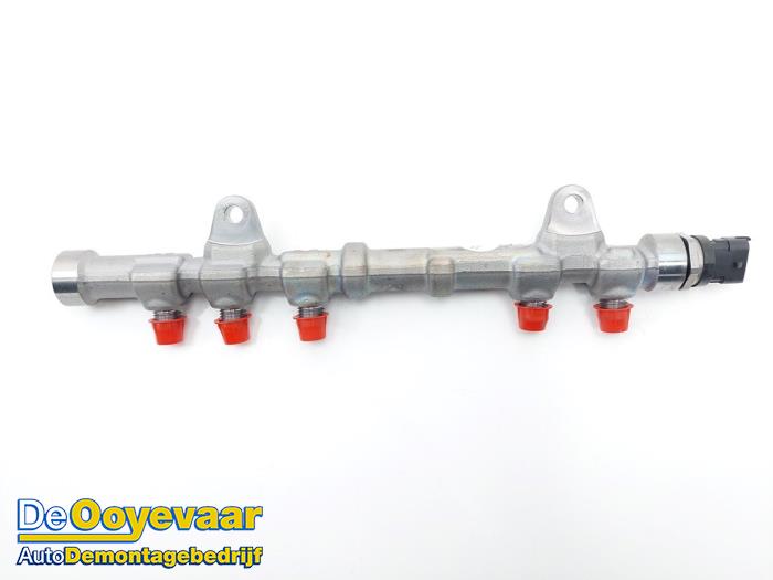 Gebrauchte Einspritzdüse (Einspritzer) Opel Corsa E 1.3 CDTi 16V ecoFLEX Preis € 19,99 Margenregelung angeboten von Autodemontagebedrijf De Ooyevaar