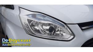 Used Headlight, right Ford Transit Custom 2.2 TDCi 16V Price € 274,99 Margin scheme offered by Autodemontagebedrijf De Ooyevaar