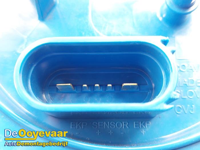 Kraftstoffpumpe Elektrisch van een Volkswagen Polo VI (AW1) 1.0 TSI 12V 2018