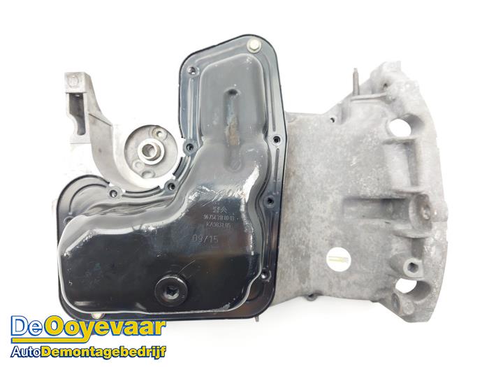 Usagé Couvercle carter Citroen DS3 (SA) 1.2 12V PureTech 82 Prix € 39,99 Règlement à la marge proposé par Autodemontagebedrijf De Ooyevaar