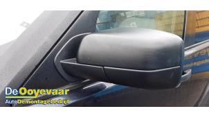Used Wing mirror, left Landrover Discovery III (LAA/TAA) 2.7 TD V6 Price € 175,00 Margin scheme offered by Autodemontagebedrijf De Ooyevaar