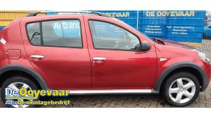Gebrauchte Tür 4-türig rechts vorne Dacia Sandero I (BS) 1.6 Preis € 125,00 Margenregelung angeboten von Autodemontagebedrijf De Ooyevaar
