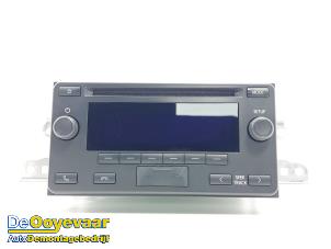 Used Radio CD player Toyota Yaris III (P13) 1.0 12V VVT-i Price € 149,99 Margin scheme offered by Autodemontagebedrijf De Ooyevaar