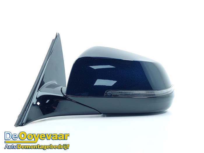 Wing mirror, left from a BMW 5 serie Touring (F11) 520i 16V 2016