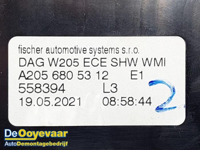 Schowek z Mercedes-AMG GLC Coupé AMG (C253) 4.0 63 S AMG 4.0 V8 32V Turbo 4-Matic+ 2021