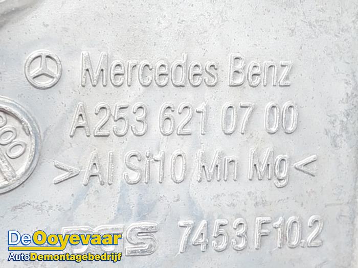 Vorderteilstütze van een Mercedes-AMG GLC Coupé AMG (C253) 4.0 63 S AMG 4.0 V8 32V Turbo 4-Matic+ 2021