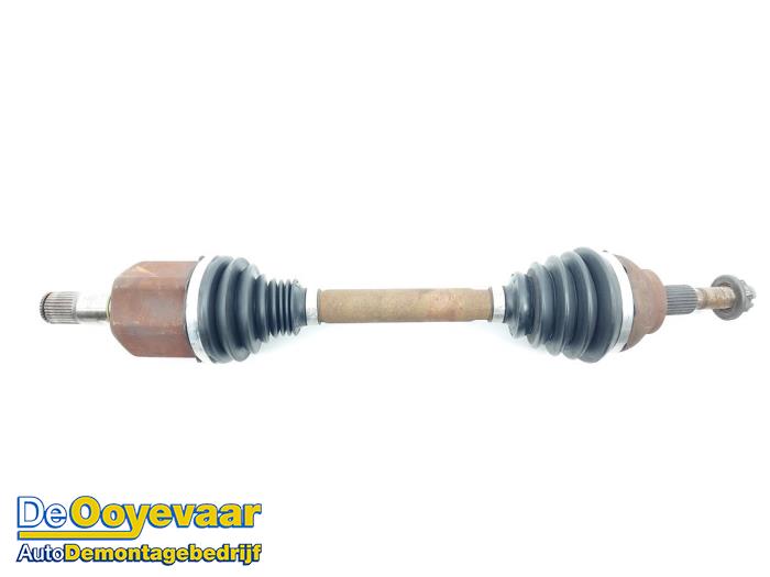 Gebrauchte Antriebswelle links vorne Ford Kuga II (DM2) 2.0 TDCi 16V 163 4x4 Preis € 99,99 Margenregelung angeboten von Autodemontagebedrijf De Ooyevaar