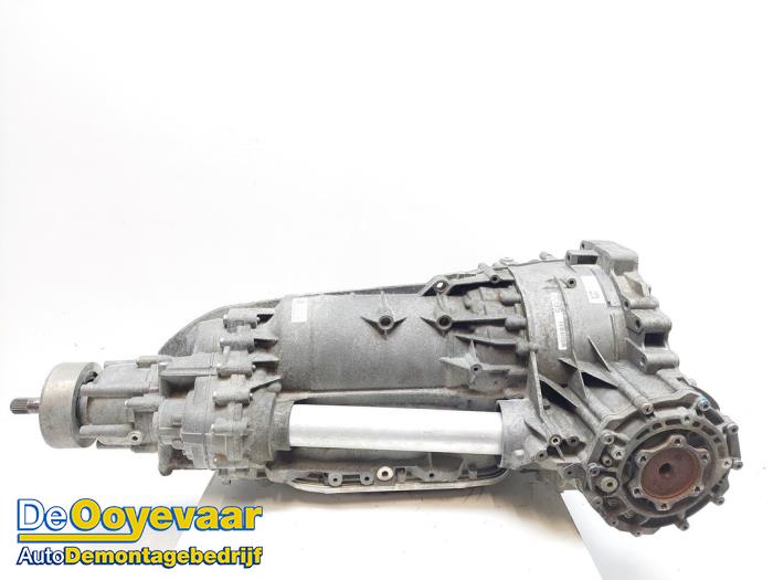 Gearbox from a Audi Q5 (8RB) 2.0 TFSI 16V Quattro flexible fuel 2013