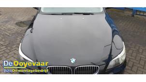 Usagé Capot BMW 5 serie Touring (E61) 525d 24V Prix € 199,99 Règlement à la marge proposé par Autodemontagebedrijf De Ooyevaar