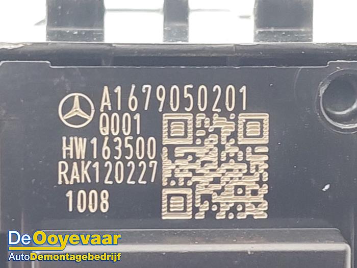 Elektrisches Fenster Schalter van een Mercedes-Benz GLA (H247) 1.3 200 Turbo 16V 2021