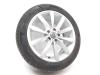 Wheel + tyre from a Volkswagen Golf VII Variant (AUVV) 1.6 TDI BlueMotion 16V 2014