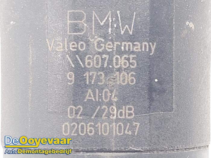 Sensor PDC de un BMW 5 serie Gran Turismo (F07) 550i xDrive V8 32V TwinPower Turbo 2010