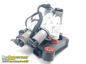 Used Hydraulic valve unit BMW 6 serie (F13) 650i xDrive V8 32V Price € 169,99 Margin scheme offered by Autodemontagebedrijf De Ooyevaar