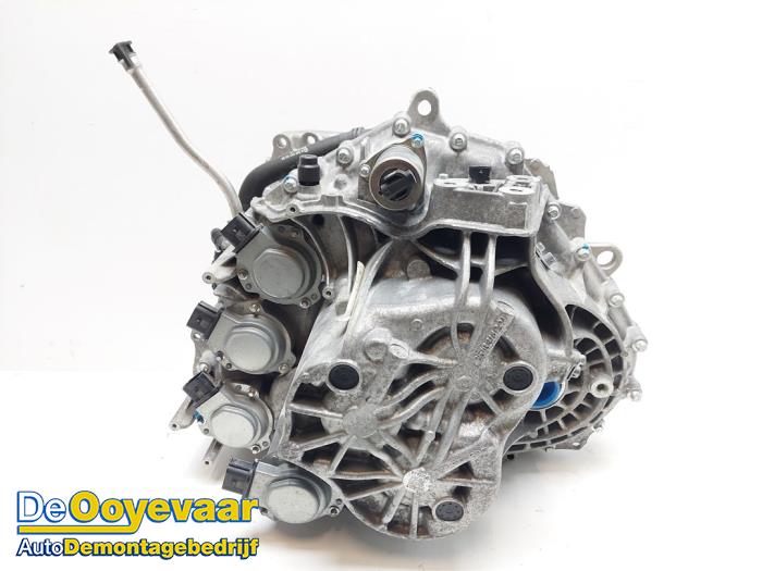 Gearbox from a Mercedes-Benz GLA (H247) 1.3 200 Turbo 16V 2021