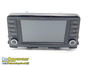 Usados Controlador de pantalla multimedia Kia Picanto (JA) 1.0 12V Precio € 299,99 Norma de margen ofrecido por Autodemontagebedrijf De Ooyevaar