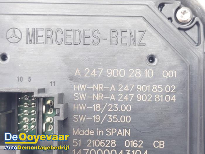 Modul LED-Scheinwerfer van een Mercedes-AMG A-Klasse AMG (177.1) 2.0 A-35 AMG Turbo 16V 4Matic 2021