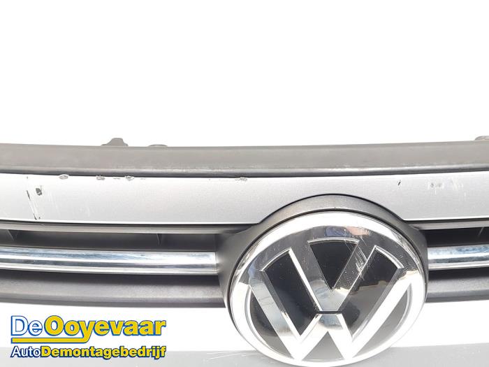 Stoßstange vorne van een Volkswagen Polo VI (AW1) 1.0 TSI 12V 2018
