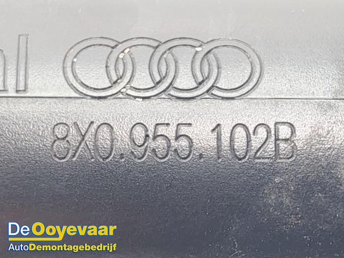 Scheinwerfersprüher van een Audi A1 (8X1/8XK) 1.2 TFSI 2013