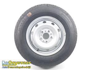 Used Wheel + tyre Peugeot Boxer (U9) 2.2 Blue HDi 120 Price € 65,00 Margin scheme offered by Autodemontagebedrijf De Ooyevaar