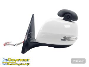 Used Wing mirror, left Toyota Land Cruiser (J15) 2.8 D-4D 16V Price € 999,99 Margin scheme offered by Autodemontagebedrijf De Ooyevaar