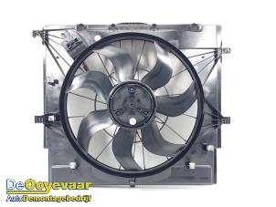 Used Cooling fans Mercedes Vito (447.6) 2.2 116 CDI 16V Price € 399,99 Margin scheme offered by Autodemontagebedrijf De Ooyevaar