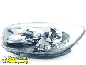Used Headlight, left Kia Picanto (TA) 1.2 16V Price € 349,99 Margin scheme offered by Autodemontagebedrijf De Ooyevaar