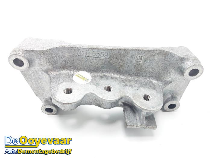 Gebrauchte Motorlager Opel Astra K 1.2 Turbo 12V Preis € 15,00 Margenregelung angeboten von Autodemontagebedrijf De Ooyevaar