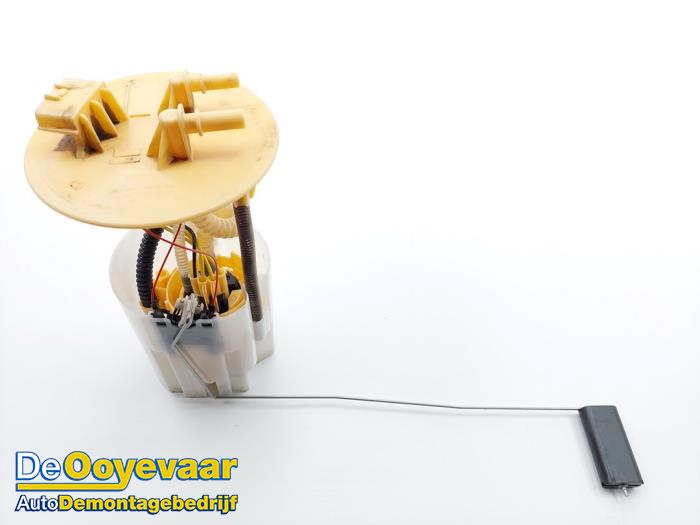 Begagnade Elektrisk bränslepump Renault Master III (EV/HV/UV/VA/VB/VD/VF/VG/VJ) 2.3 dCi 145 16V FWD Pris € 89,99 Marginaltabell erbjuds av Autodemontagebedrijf De Ooyevaar