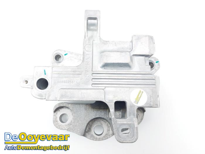 Used Engine mount Lynk &amp; Co 01 1.5 PHEV Price € 29,99 Margin scheme offered by Autodemontagebedrijf De Ooyevaar