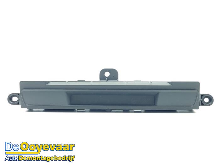 Begagnade Innerdisplay Mazda 2 (DJ/DL) 1.5 SkyActiv-G 90 Pris € 29,99 Marginaltabell erbjuds av Autodemontagebedrijf De Ooyevaar
