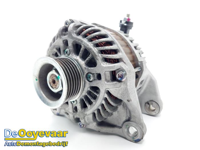 Used Dynamo Mazda 2 (DJ/DL) 1.5 SkyActiv-G 90 Price € 39,99 Margin scheme offered by Autodemontagebedrijf De Ooyevaar