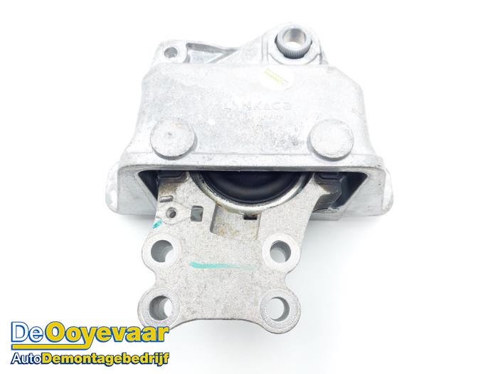 Used Engine mount Lynk &amp; Co 01 1.5 PHEV Price € 49,99 Margin scheme offered by Autodemontagebedrijf De Ooyevaar