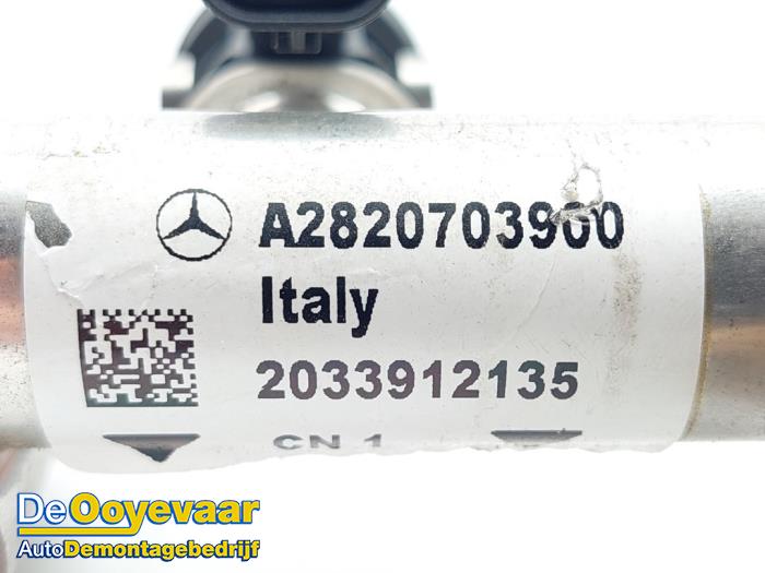 Listwa wtryskowa z Mercedes-Benz A (177.0) 1.3 A-160 Turbo 16V 2020