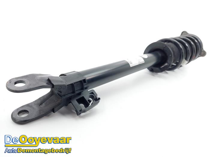 Front shock absorber rod, right from a Mercedes-Benz C (W206) C-200 1.5 EQ Boost 2022