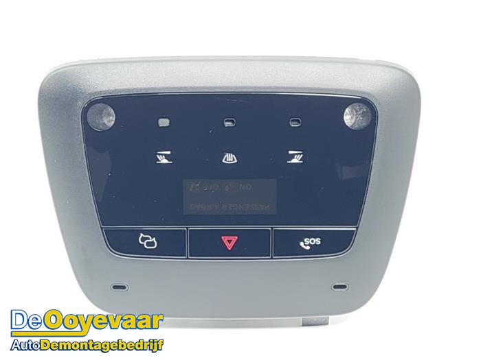 Begagnade Innerbelysning, fram Volvo EX30 Single Motor Extended Range 69 kWh Pris € 199,99 Marginaltabell erbjuds av Autodemontagebedrijf De Ooyevaar