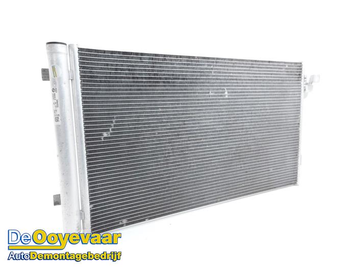 Gebrauchte Klima Kondensor BMW 5 serie (G30) M550i xDrive 4.4 V8 32V TwinPower Turbo Preis € 95,00 Margenregelung angeboten von Autodemontagebedrijf De Ooyevaar