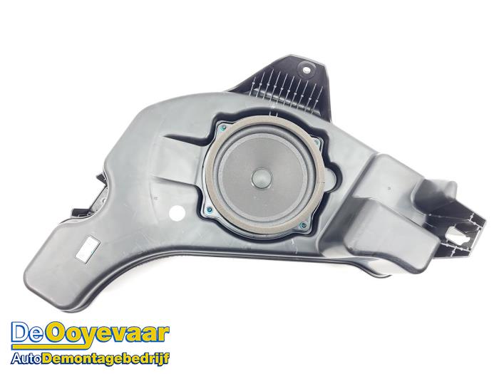 Używane Subwoofer Lynk &amp; Co 01 1.5 PHEV Cena € 49,99 Procedura marży oferowane przez Autodemontagebedrijf De Ooyevaar