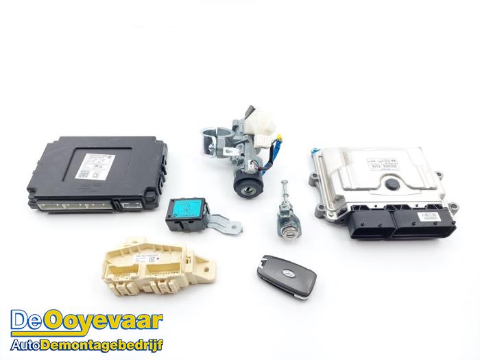 Used Ignition lock + computer Hyundai Kona (OS) 1.0 T-GDI 12V Price € 199,99 Margin scheme offered by Autodemontagebedrijf De Ooyevaar