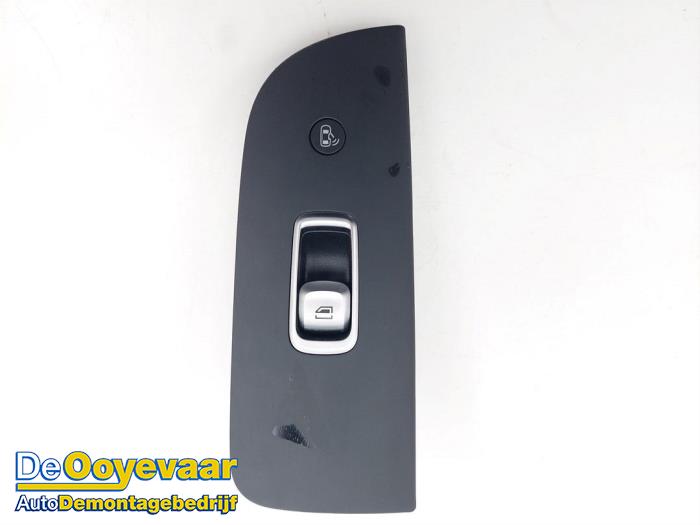 Usados Interruptor de ventanilla eléctrica MG Marvel R Luxury, Comfort 70 kWh Precio € 39,99 Norma de margen ofrecido por Autodemontagebedrijf De Ooyevaar