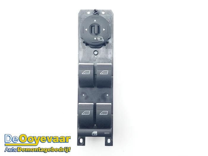 Usados Interruptor de ventanilla eléctrica Ford Fiesta 6 (JA8) 1.0 EcoBoost 12V 100 Precio € 9,99 Norma de margen ofrecido por Autodemontagebedrijf De Ooyevaar