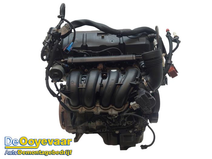 Engine from a Peugeot 207 SW (WE/WU) 1.4 16V Vti 2007