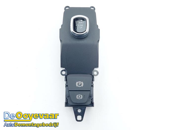Gebrauchte Handbremse Schalter Volvo V60 II (ZW) 2.0 B3 16V Mild Hybrid Preis € 39,99 Margenregelung angeboten von Autodemontagebedrijf De Ooyevaar