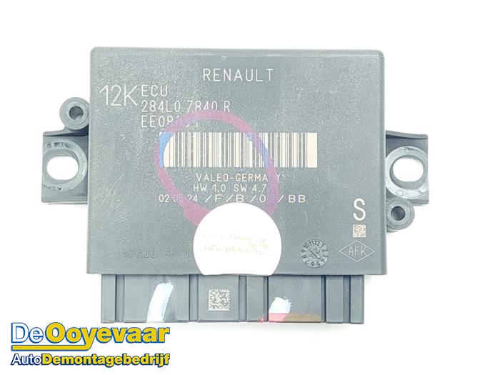 Usados Módulo PDC Renault Captur II (RJB) 1.6 E-Tech 145 Precio € 175,00 Norma de margen ofrecido por Autodemontagebedrijf De Ooyevaar