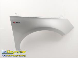 Begagnade Framskärm, höger Audi A1 (8X1/8XK) 1.2 TFSI Pris € 199,99 Marginaltabell erbjuds av Autodemontagebedrijf De Ooyevaar