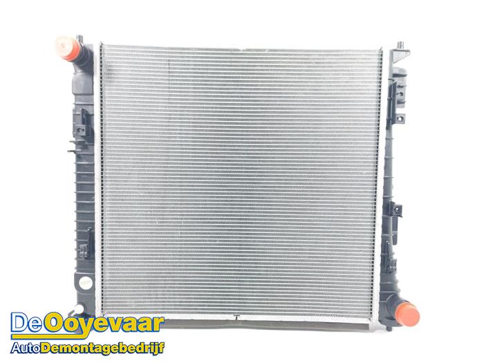 Usagé Radiateur Hyundai Santa Fe IV 1.6 T-GDI HEV Prix € 229,99 Règlement à la marge proposé par Autodemontagebedrijf De Ooyevaar